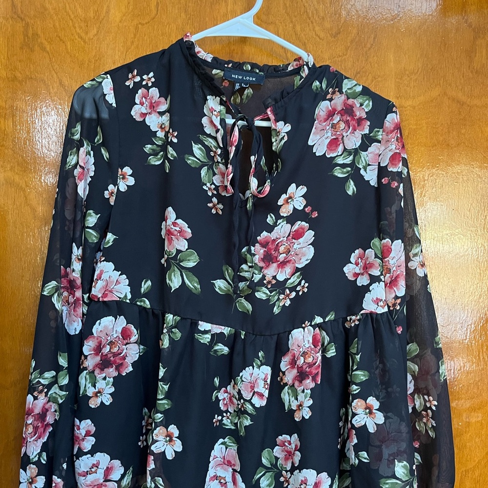 New Look Black Floral top